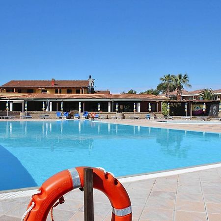 Apartment In Cecina Mare With Outdoor Pool Marina di Cecina Exteriör bild