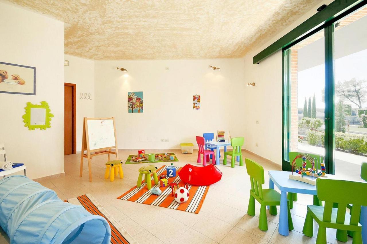 Apartment In Cecina Mare With Outdoor Pool Marina di Cecina Exteriör bild